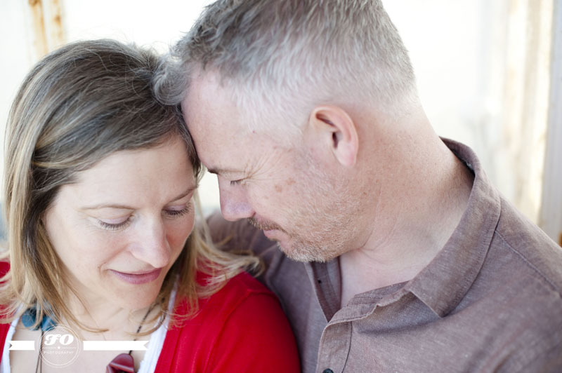 Portrait photographs of married couple, Brighton beach, east sussex (8)